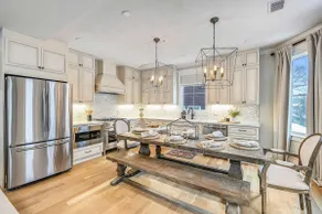 Contemporary Farmhouse-Style Retreat near T - Image 4