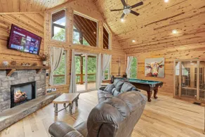 Private Luxury Couples Paradise Full of Amenities - Image 5