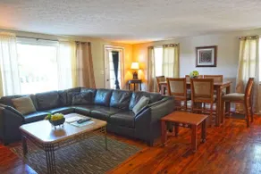 River House - Waterfront 3 bedroom, 2 bath - Image 3