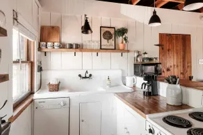 Mountain modern Carriage House downtown Morganton - Image 5