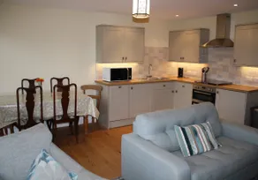 Callie's Cottage - Image 2