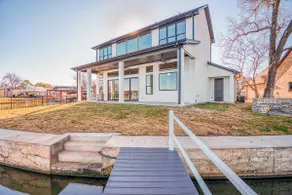 Lakefront Granbury Retreat w/ Patio & Fire Pit - Image 2