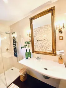 Home-Deluxe-Whirlpool bath-Pool view - Image 4