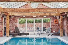 Cosy Cottage with log burner and private hot tub - Image 4