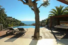 Mediterranean style 200 meters from the beach with a pool - Image 5