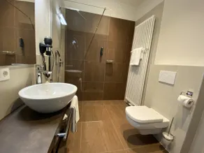 Apartment-Deluxe-Ensuite with Bath-Countryside vie - Image 4