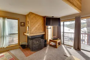Walk to Lifts: Ski-In/Ski-Out Angel Fire Condo - Image 5