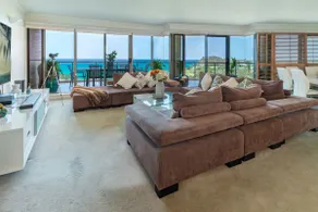Le Point 702 Luxury and Views - Image 3