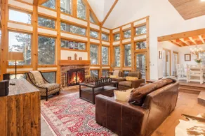 RAVEN WOOD, 400 FT TO SKI RUNS, HOT TUB, SAUNA, PRIVATE - Image 2