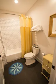 1BR Guest Cottage (G) at The Mill At Fine Creek - Image 5