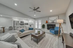 Open Space Home for Family Groups with Privat Pool - Image 2