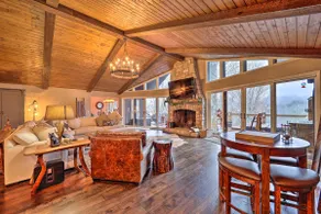2 Mi to Slopes: Luxe Beech Mtn Cabin w/ Hot Tub - Image 4