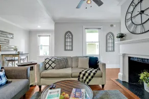 Fredonia on Front ! Best Location Downtown! - Image 4