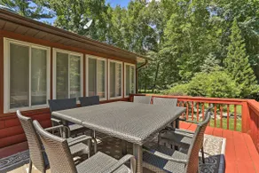 Hike + Ski: Log Cabin in East Stroudsburg! - Image 2