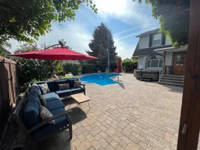 The Oasis Luxury Home Downtown with pool - Image 3