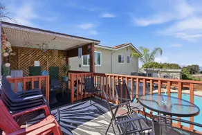 Spacious Pool Retreat for 12 - Image 4