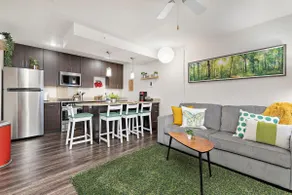 Life Is Suite King Bd Stay w/ Football Match Vibes - Image 3