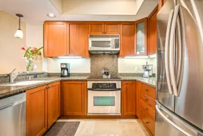 Elegant Oceanview Villa w/Resort Pool, Spa & AC - Image 4