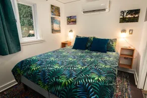 Patio Villa sleeps 1 to 4 has 2 kitchens gas fire pit - Image 4
