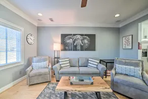 Modern Retreat ~ 1/2 Mi to Bryant-Denny Stadium - Image 4