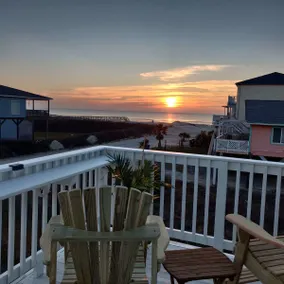 Sunset Sanctuary - Adorable Beach Bungalow with Gorgeous Gulf Views! - Image 5