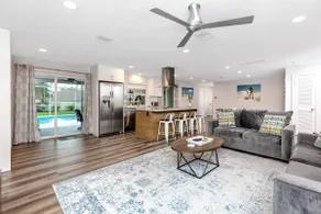 Tarpon House Private Heated Pool, 5 min to Beach - Image 2