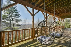 Luxury Log Cabin: Stunning Lake Views, 3 Decks - Image 4