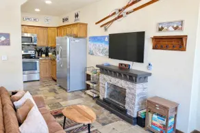 Kirkwood Mountainside Cottage Deck Walk to Lifts - Image 3