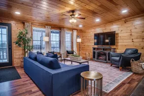 Chalet: 3 bedroom cabin on Seneca lake wine trail - Image 2