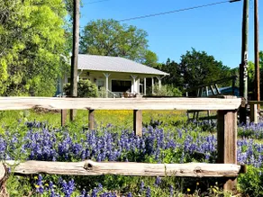 Ranchalet at Lake Travis - Image 2