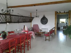 Renovated house with pool and garden in Moulins - Image 2