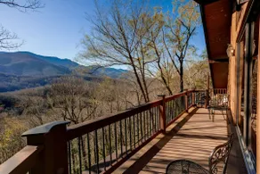 Gorgeous 5BR Mountaintop Lodge - Image 3