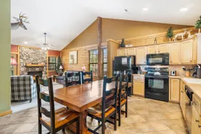 A Great Place to Unfurl - Relaxing Cabin in the Heart of Branson! - Image 3