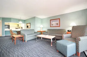 Beachfront Condo w/ Pool & Balcony in FL - Image 3