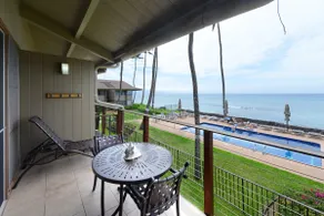 Top Floor! Direct Ocean View! Vaulted Ceilings! - Image 5