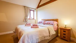 Cider House, Oosland Farm - Image 4