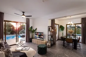 Cocoon Luxury Villa In Coral Bay-3 Min To Beach - Image 5