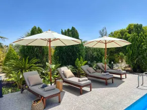Cocoon Luxury Villa In Coral Bay-3 Min To Beach - Image 4