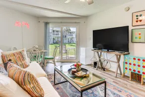 ‘Sea La Vie’ Condo: Pensacola Beach Access! - Image 5