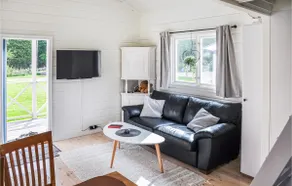 Cozy Home In Henån With Kitchen - Image 2