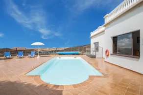 Ferienhaus 'Finca Bellavista' mit Meerblick, Pool, Garten und Terrassen - Image 2