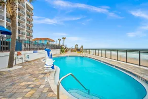 Cozy Condo by Ocean Views - Image 5