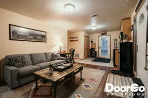 Cozy Cabin! Amazing Location in Fish Creek! Pool! - Image 3