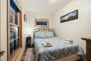 Cozy Cabin! Amazing Location in Fish Creek! Pool! - Image 4