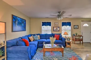 Beaufort Pad w/ Patio: 3 Blocks to Waterfront! - Image 4