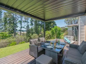 Treetop Bach - Whangamata Holiday Home - Image 3
