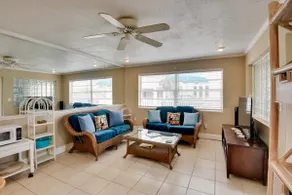 Cozy Ormond Beach Bungalow: Steps to the Sand - Image 5