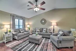 Quaint Family Home Near Downtown Murray & MSU - Image 4