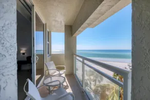 Luxury 2 bedroom Beachfront Condo by FVC - Image 2