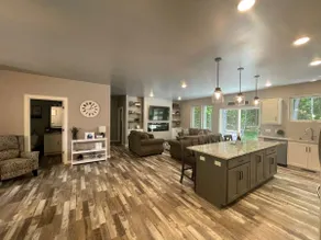 4 Master Suite Home Sleeps 12 w/Hot Tub in Door Co - Image 5